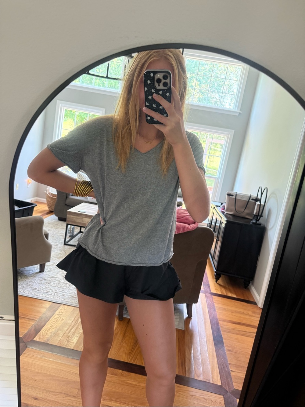 Old Navy Gray V-Neck Short Sleeve Tee